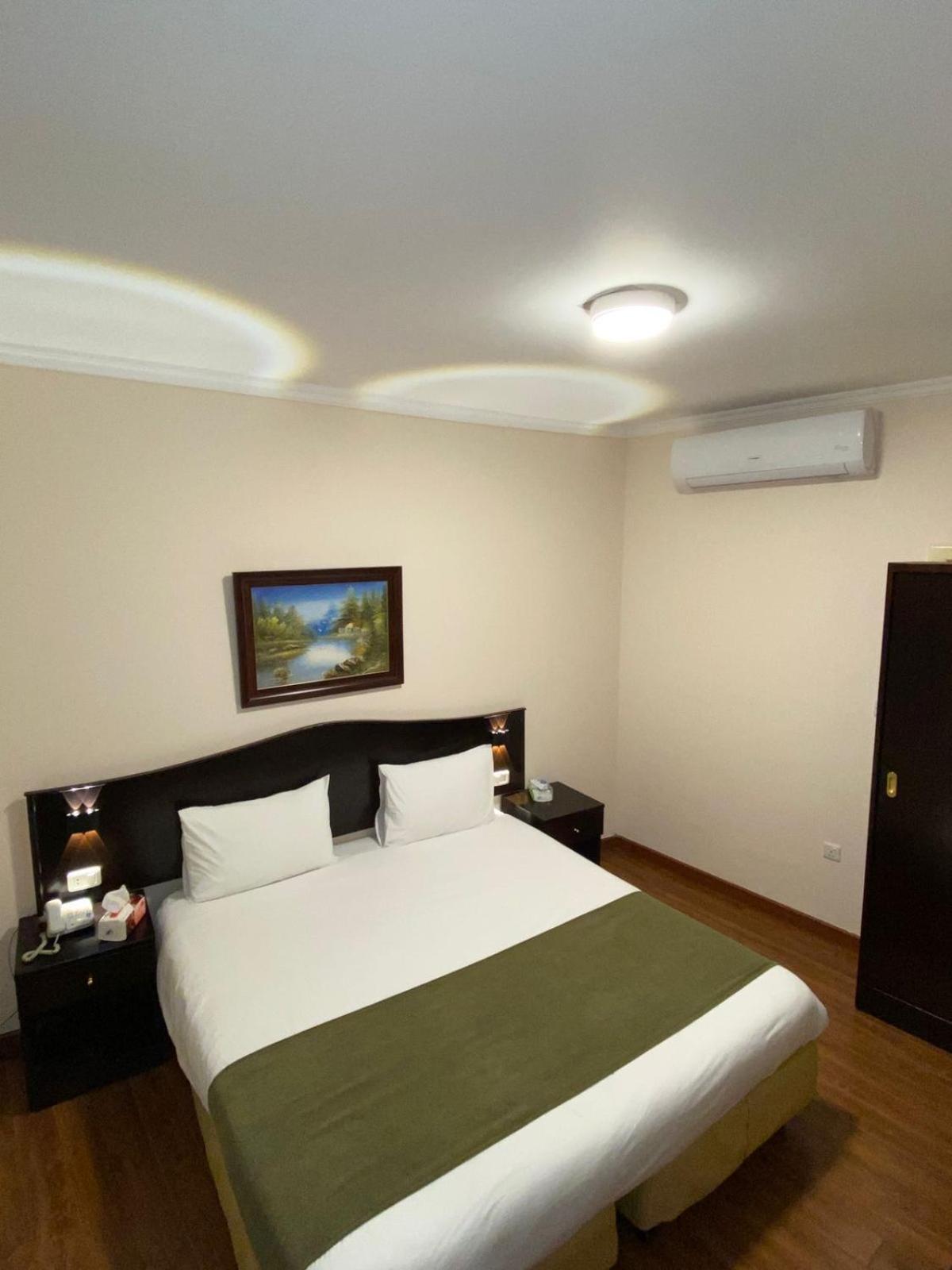 Rozana Hotel Amman Exterior photo