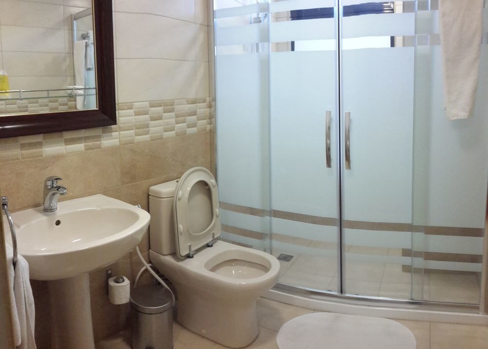 Rozana Hotel Amman Exterior photo
